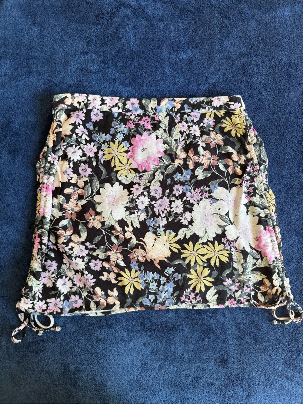 Floral Drawstring Mini Skirt - Black Multicolor